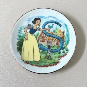 Vintage Disney Alphabet Collectible Gold Rim Mini Plate "S" Snow White 3.25"